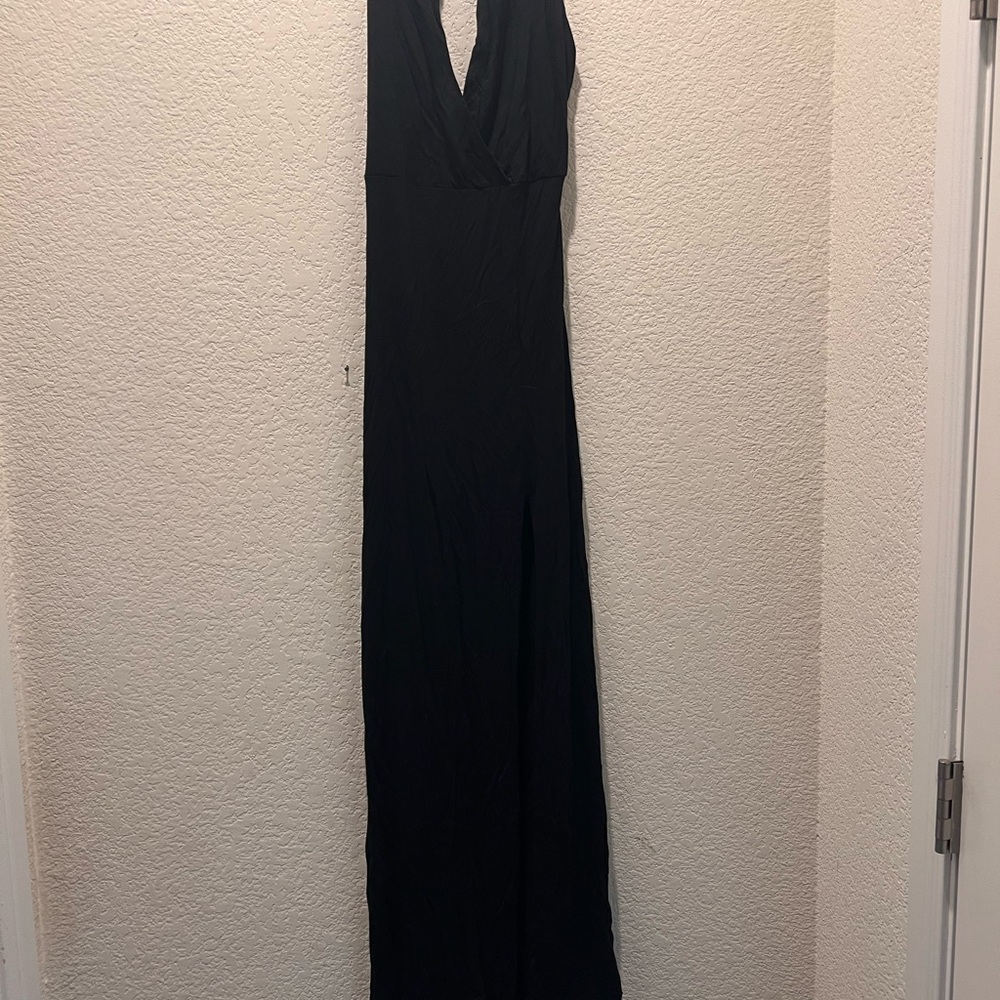 Black keyhole Maxi Dress
